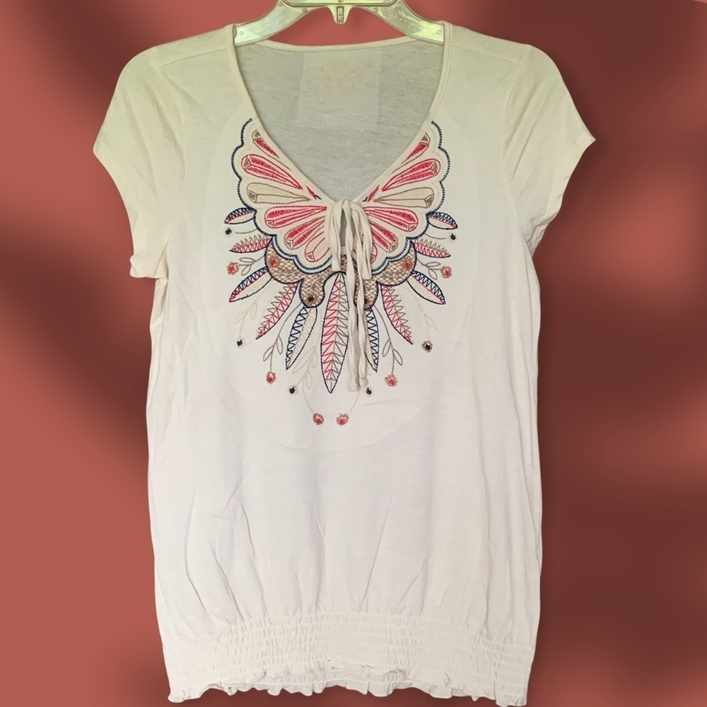 Mudd Brand Cream Embroidered Short Sleeve Top